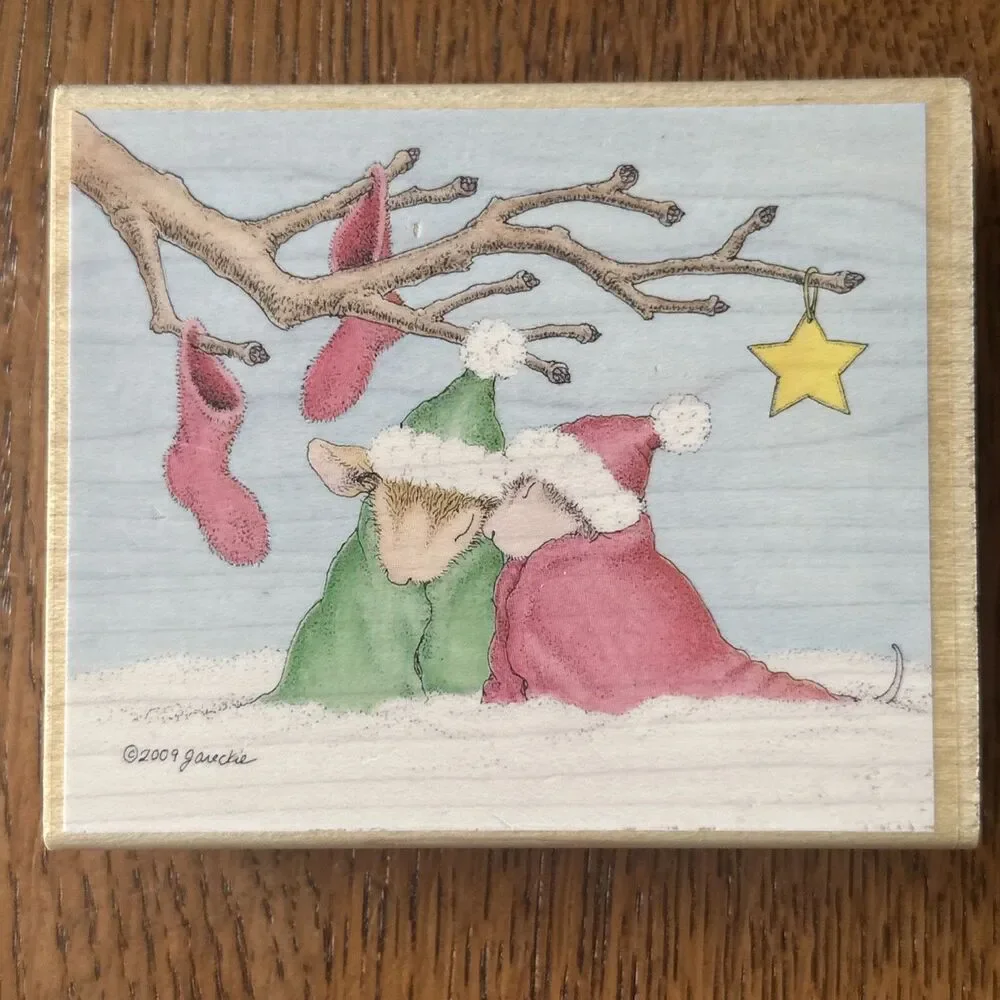 HOUSE MOUSE Stampabilities Rubber Stamp CUDDLY & WARM Christmas Winter Love
